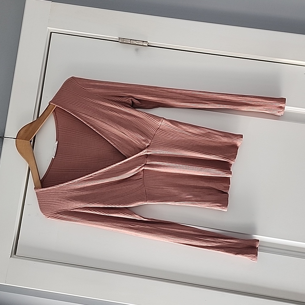 Honey Punch salmon pink v-neck, cross front long sleeve top!